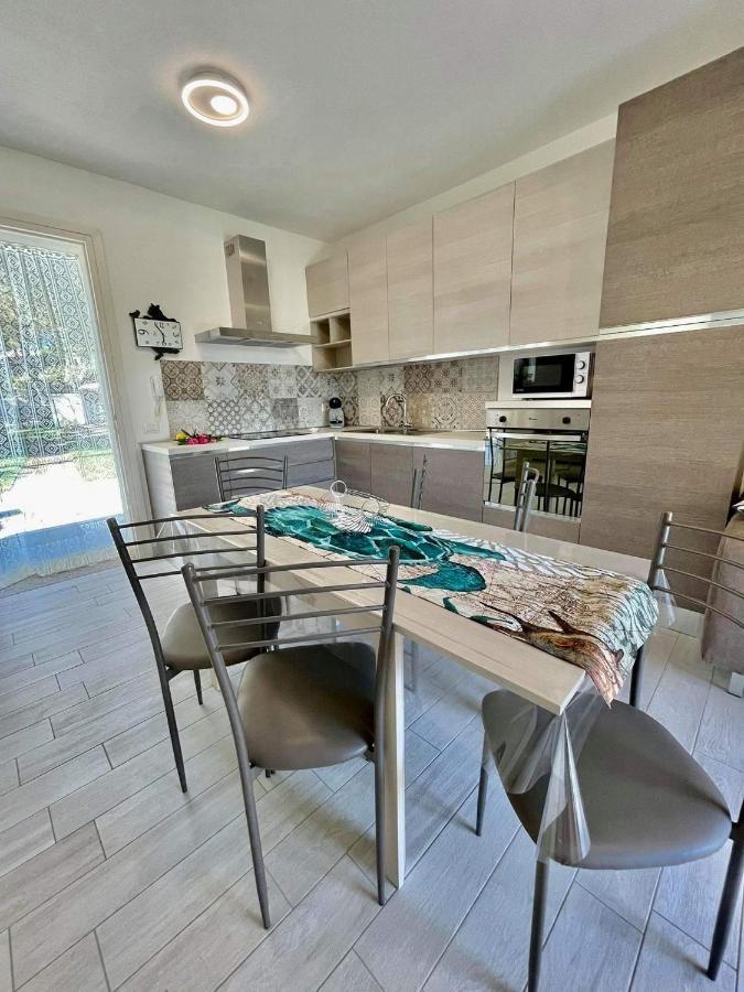Vila Casa Mac Valledoria  Exteriér fotografie